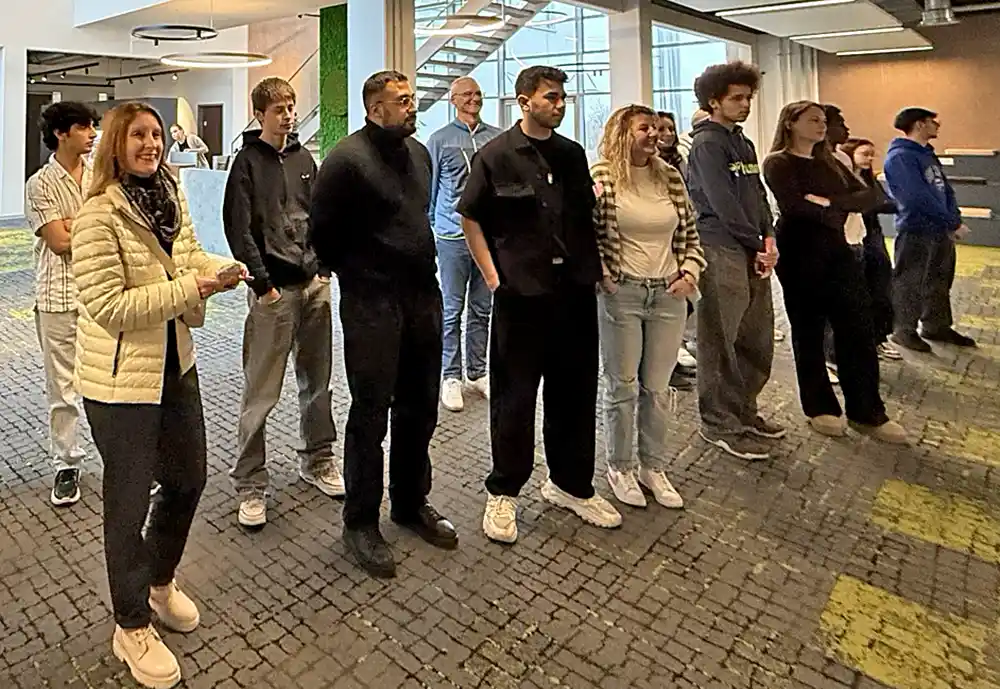 EJBL-bekommt-von-Firma-Doenges-eine-Werksfuehrung-2026-01